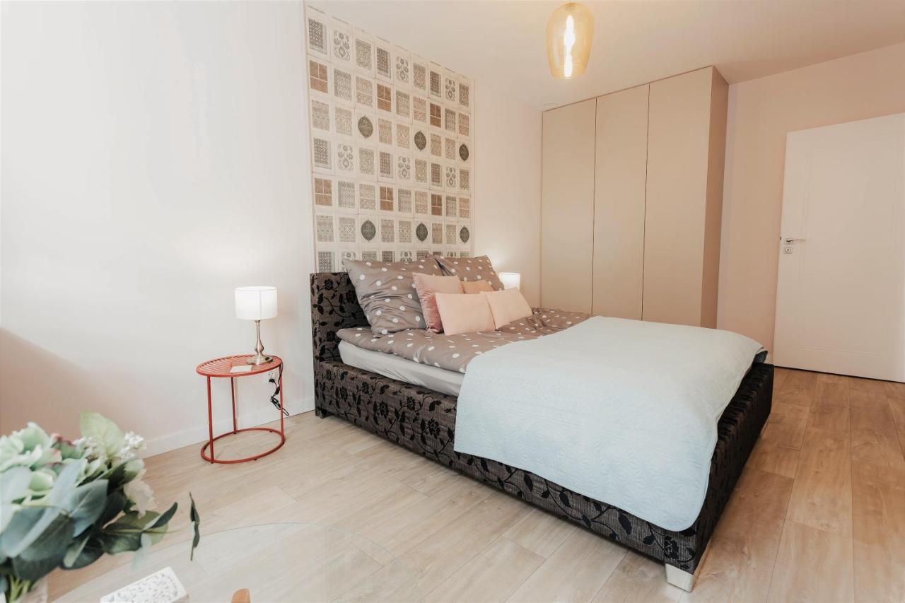 Delux Apartament Oldtown Kochanowskiego 30 Krasków Εξωτερικό φωτογραφία